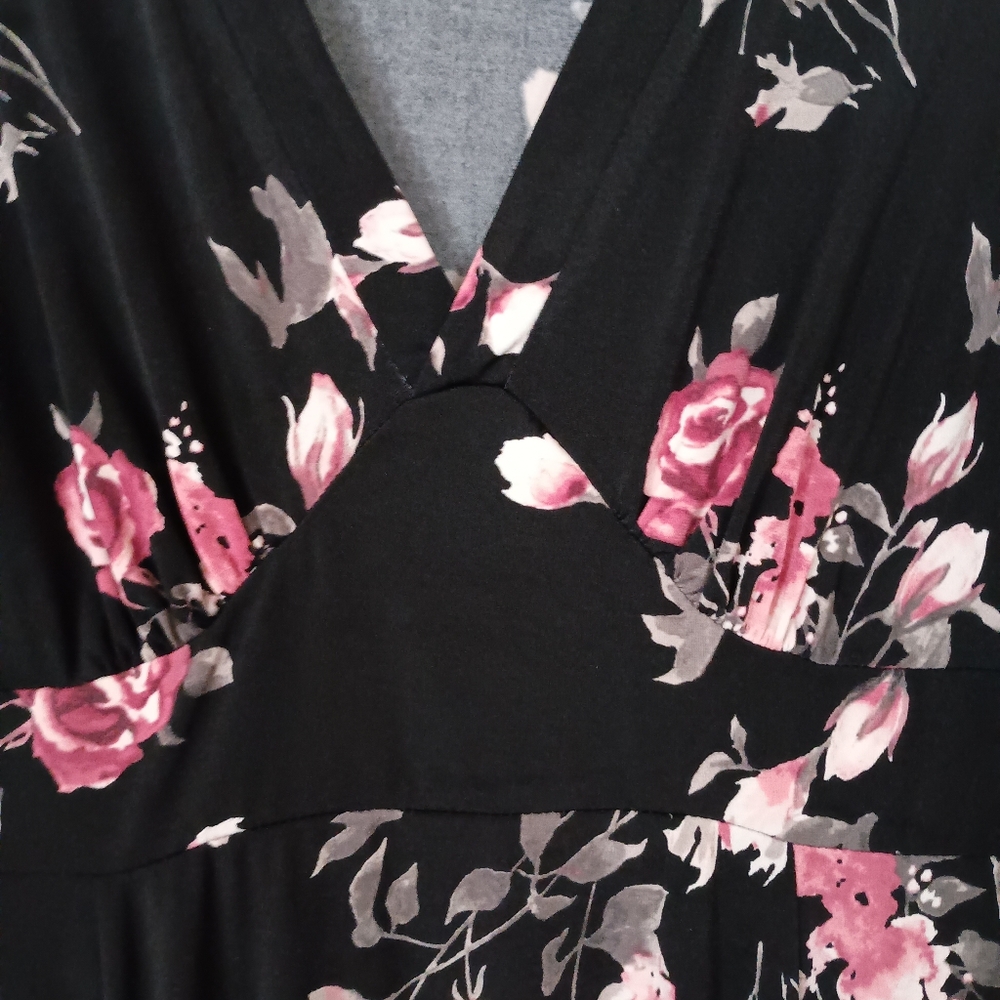 Torrid Dress Size 10 Black Pink Moody Floral‎ Romantic Cottagecore Whimsigoth - Picture 2 of 9